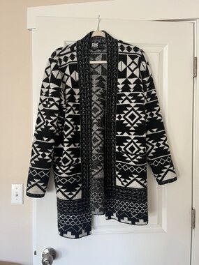 FRYE Black and White Aztec Open-Front Cardigan